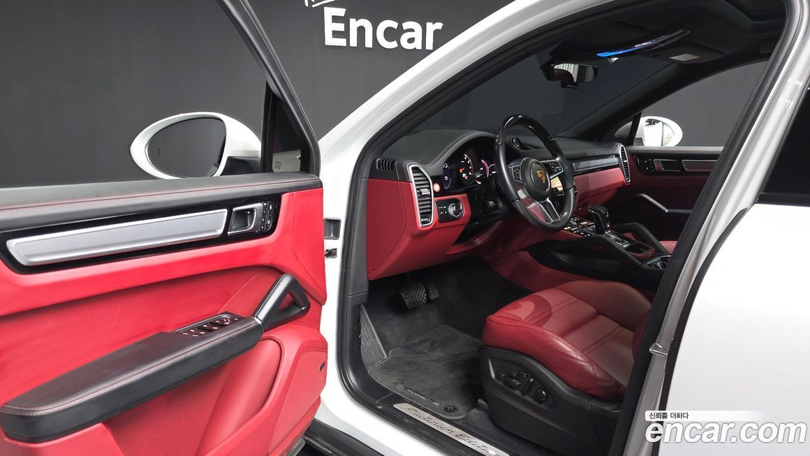 Porsche Cayenne 2022