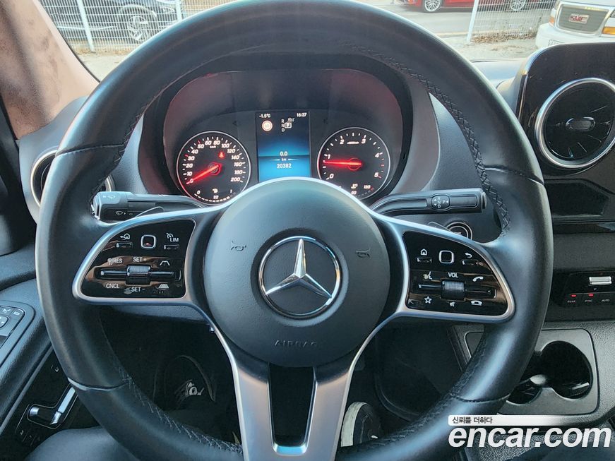 Mercedes-Benz Sprinter 2022