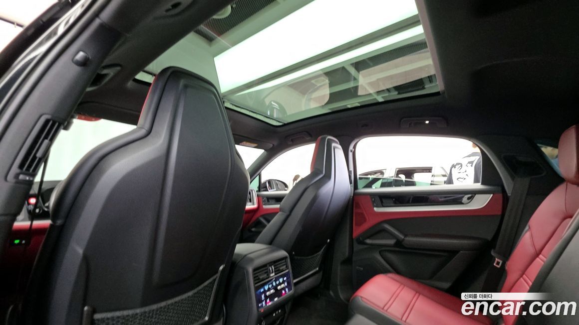 Porsche Cayenne 2024