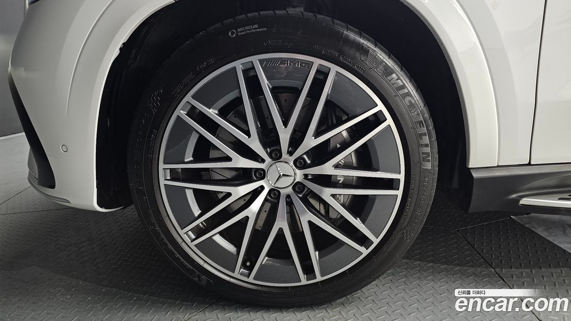 Mercedes-Benz GLE-Class 2024