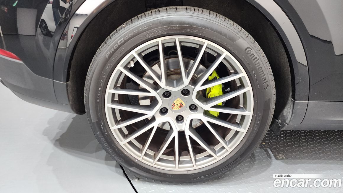 Porsche Cayenne 2023