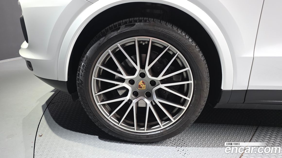 Porsche Cayenne 2022