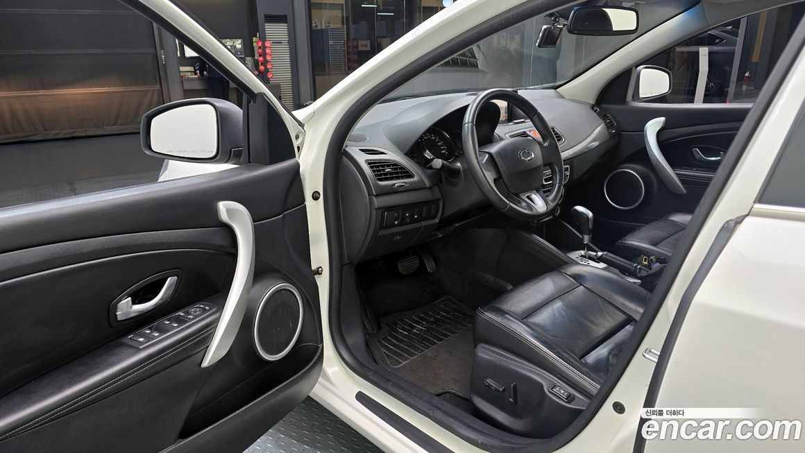 Renault-KoreaSamsung SM3 2011