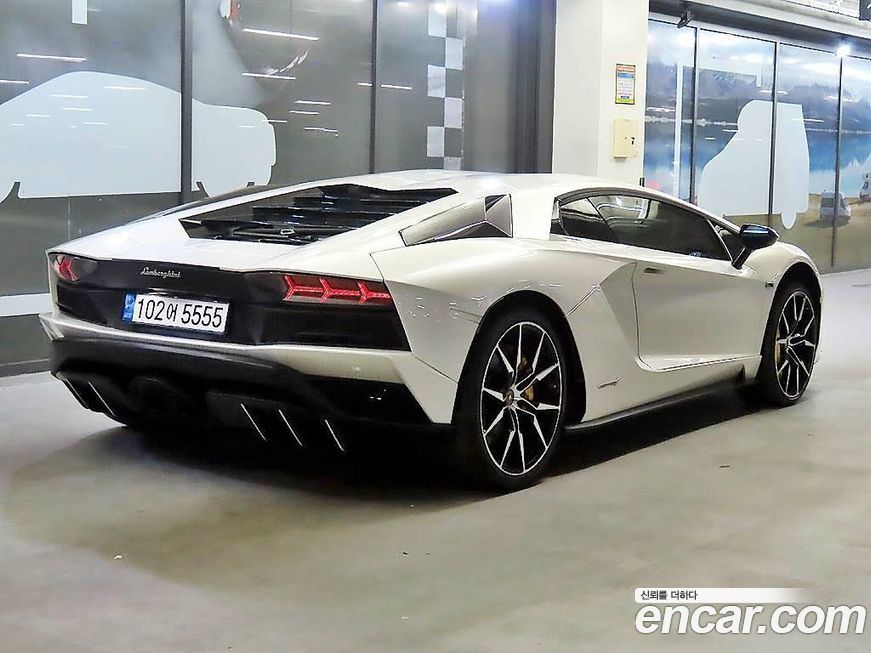Lamborghini Aventador 2018