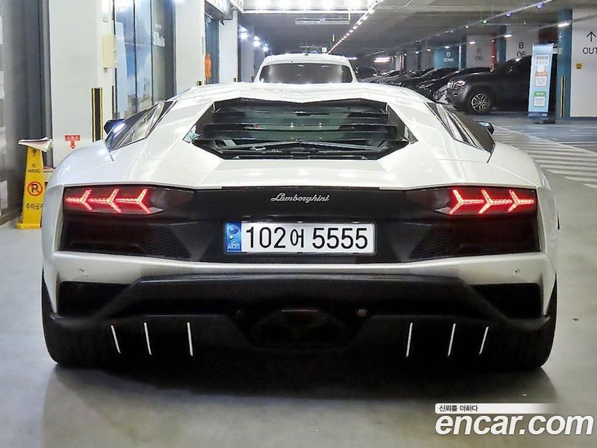 Lamborghini Aventador 2018