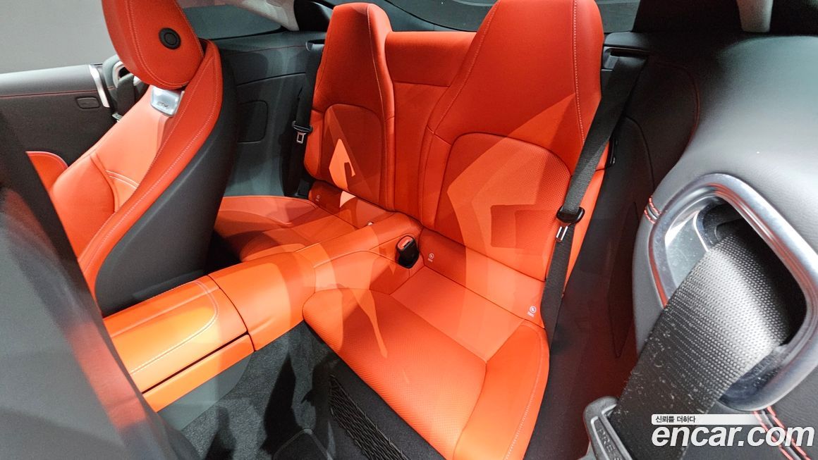 Mercedes-Benz AMG GT 2025