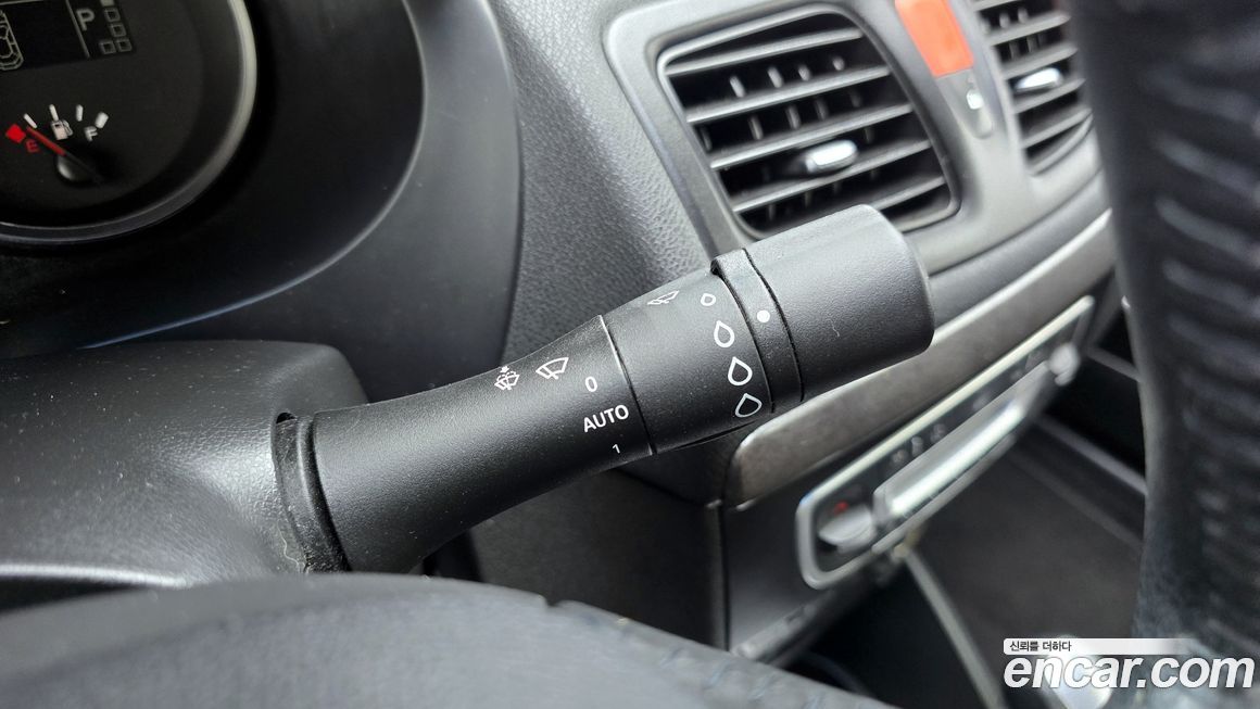 Renault-KoreaSamsung SM3 2011