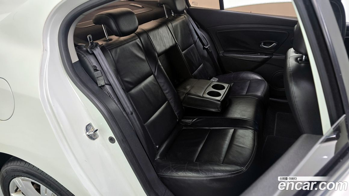 Renault-KoreaSamsung SM3 2011