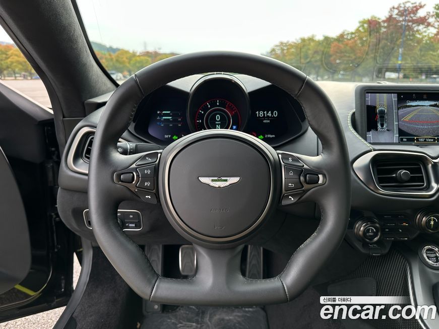 Astonmartin Vantage 2020