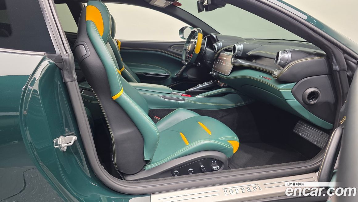 Ferrari GTC4 Lusso 2020