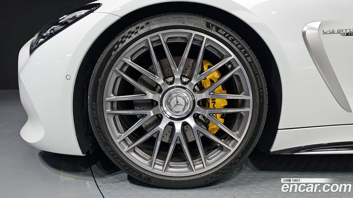 Mercedes-Benz AMG GT 2025