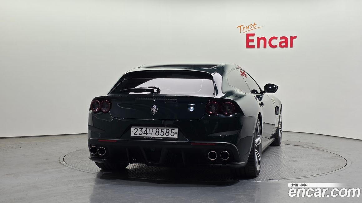 Ferrari GTC4 Lusso 2020