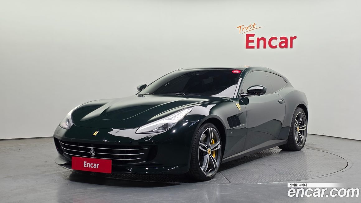 Ferrari GTC4 Lusso 2020