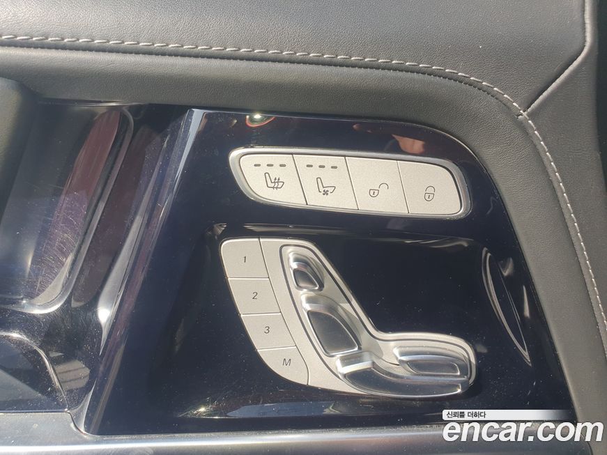 Mercedes-Benz G-Class 2019