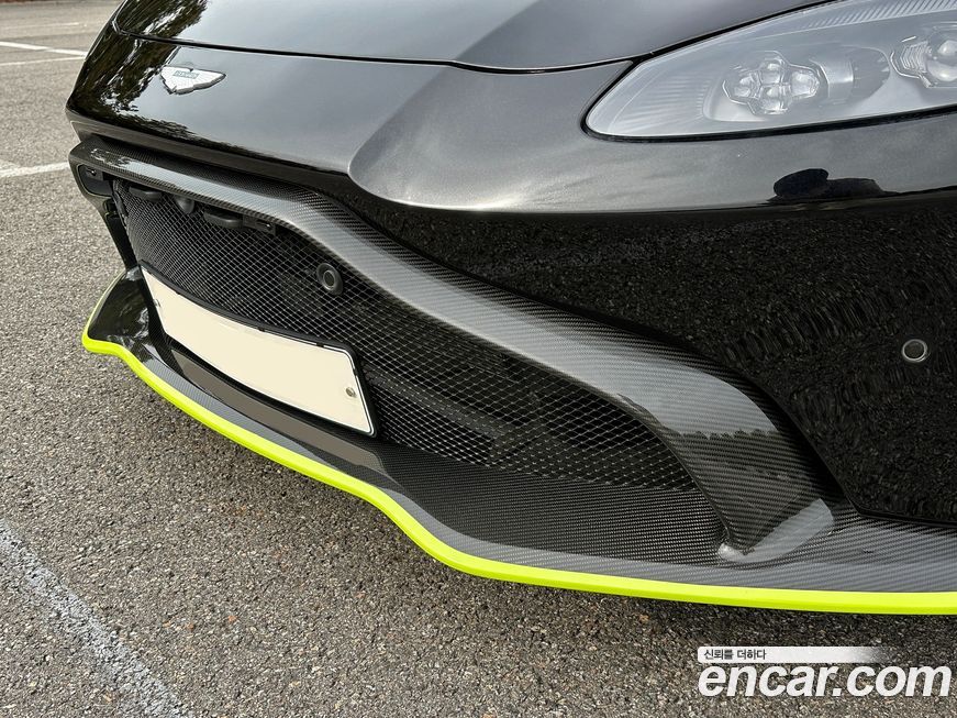 Astonmartin Vantage 2020