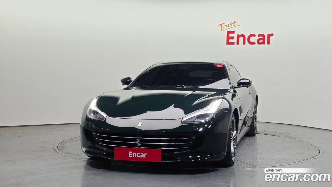 Ferrari GTC4 Lusso 2020