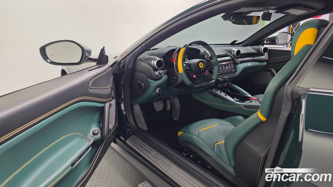 Ferrari GTC4 Lusso 2020