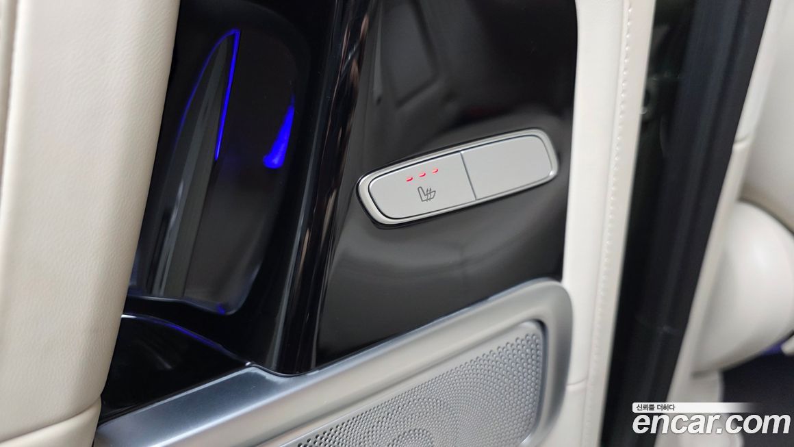 Mercedes-Benz G-Class 2023