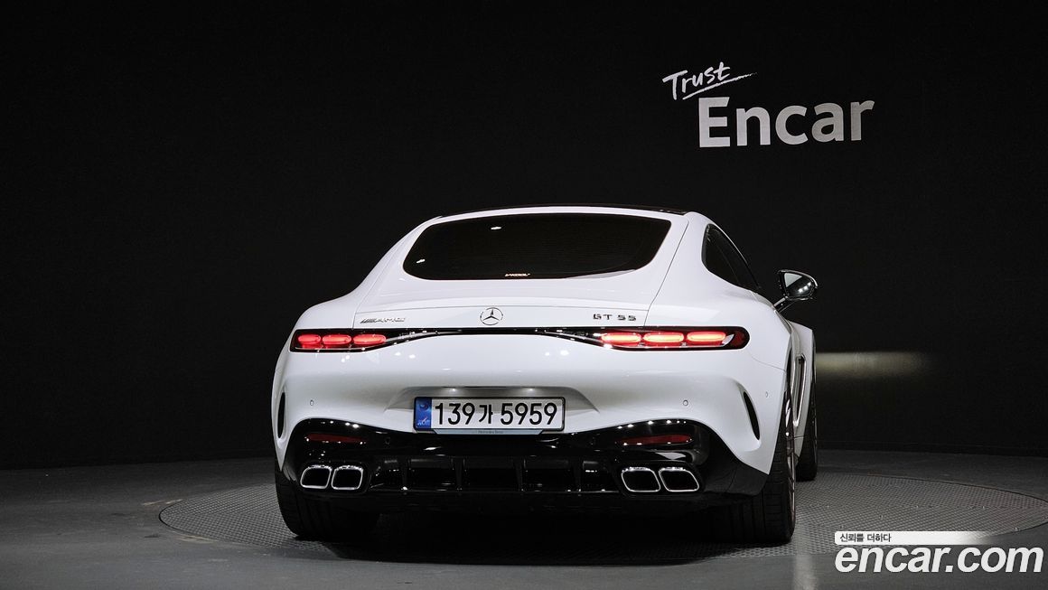 Mercedes-Benz AMG GT 2025