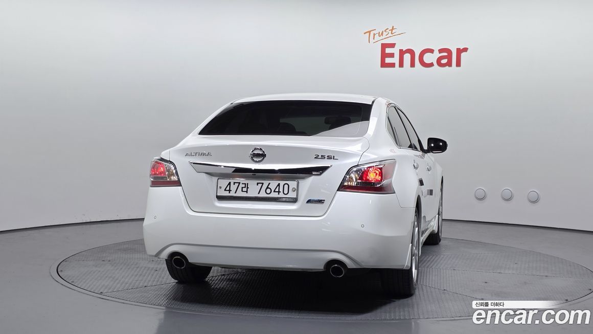 Nissan Altima 2015