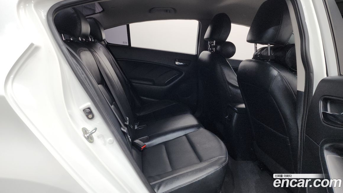 Kia K3 2015