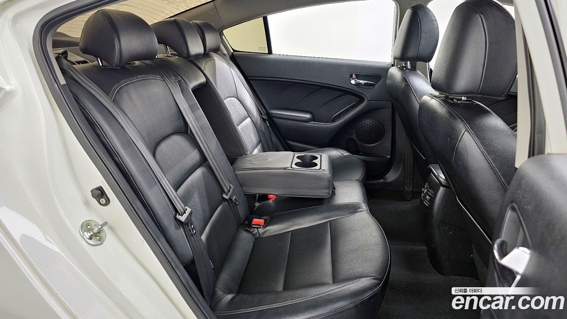 Kia K3 2015