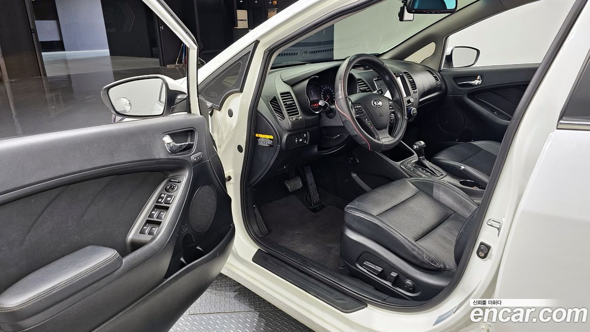 Kia K3 2015