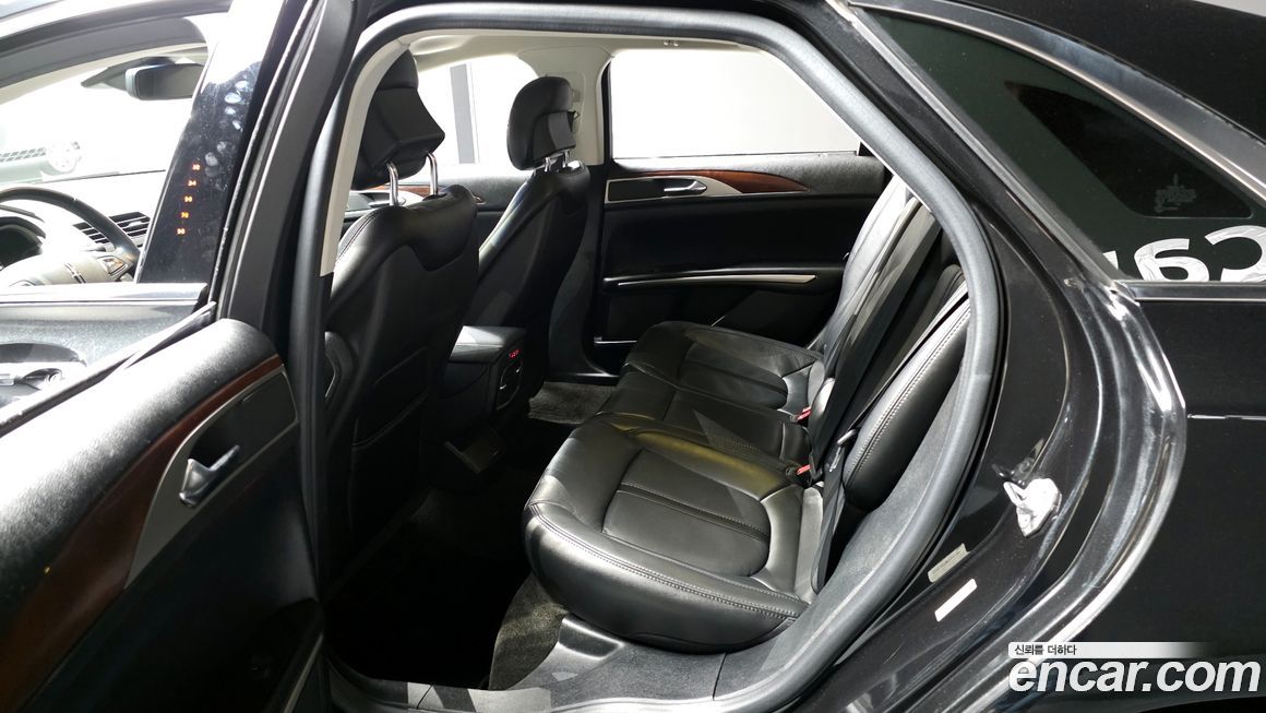 Lincoln MKZ 2015