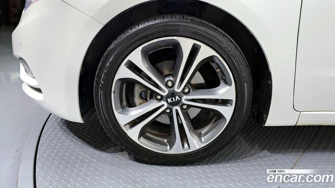Kia K3 2015