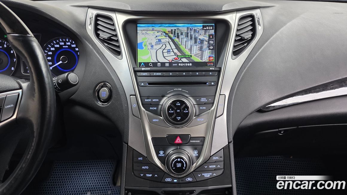 Hyundai Grandeur 2013