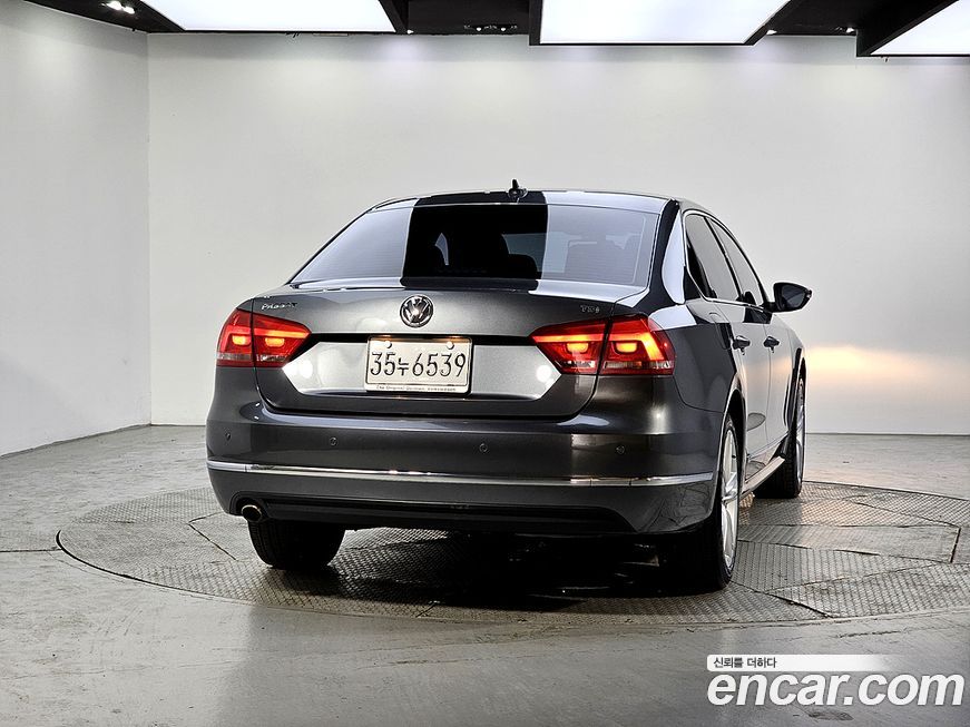 Volkswagen Passat 2013