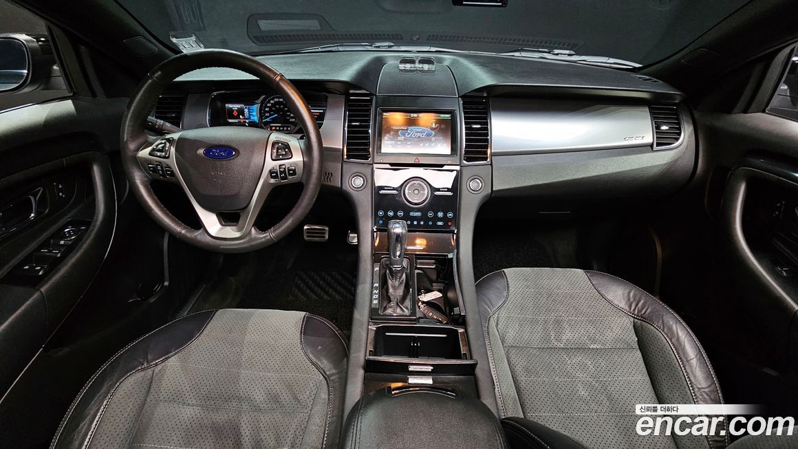 Ford Taurus 2015