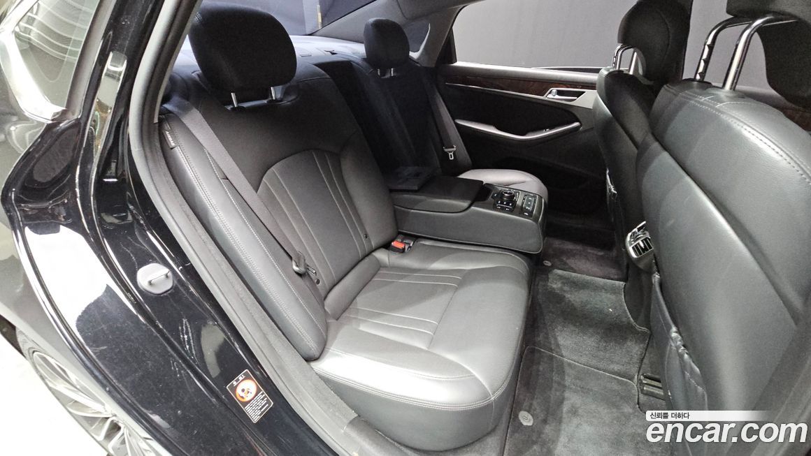 Hyundai Genesis 2014