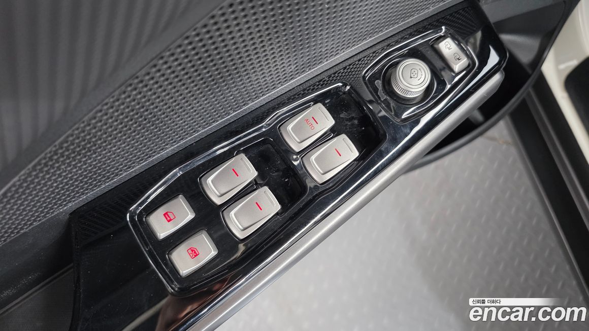 KG_Mobility_Ssangyong TIBOLI 2017