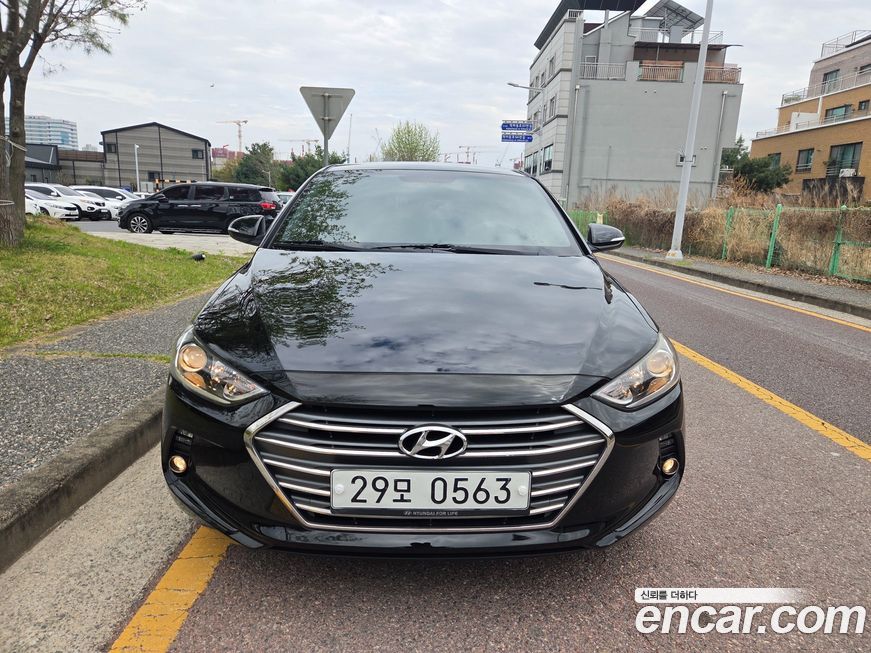 Hyundai AVANTE 2016