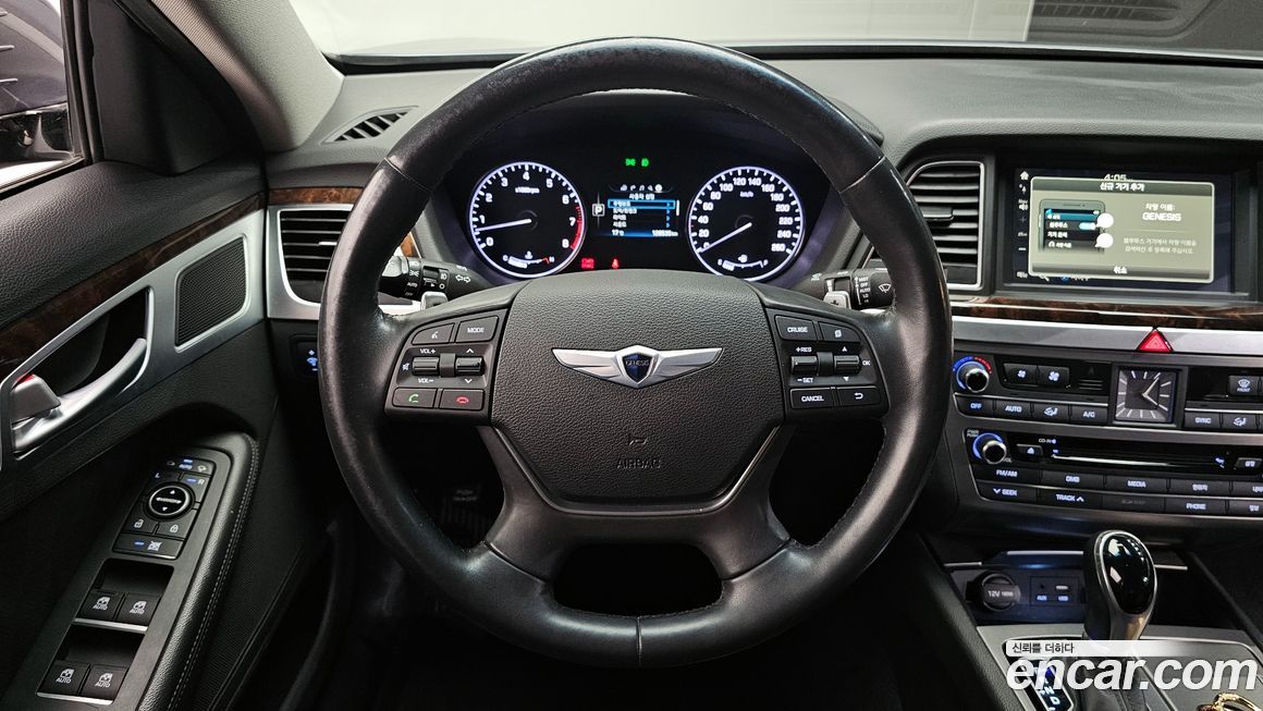 Hyundai Genesis 2015