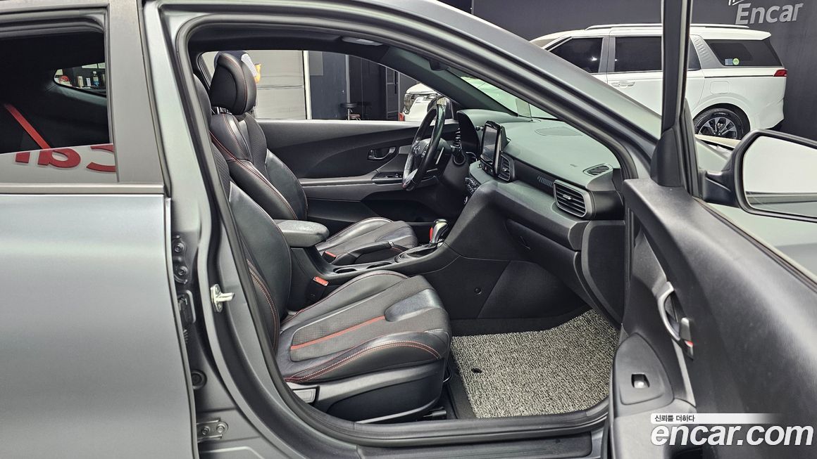 Hyundai Veloster 2018