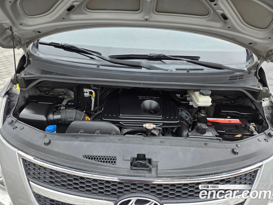 Hyundai Starex 2016