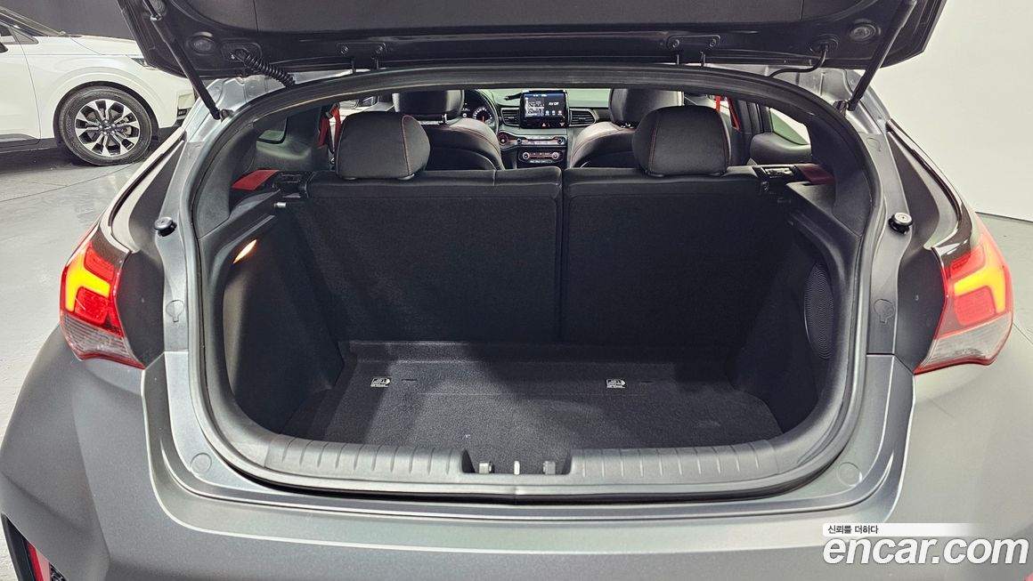 Hyundai Veloster 2018