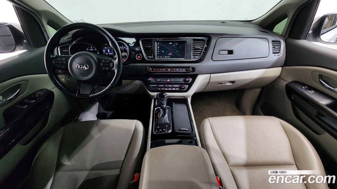 Kia Canival 2015
