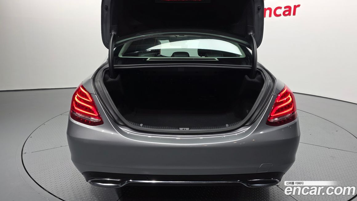 Mercedes-Benz C-Class 2016