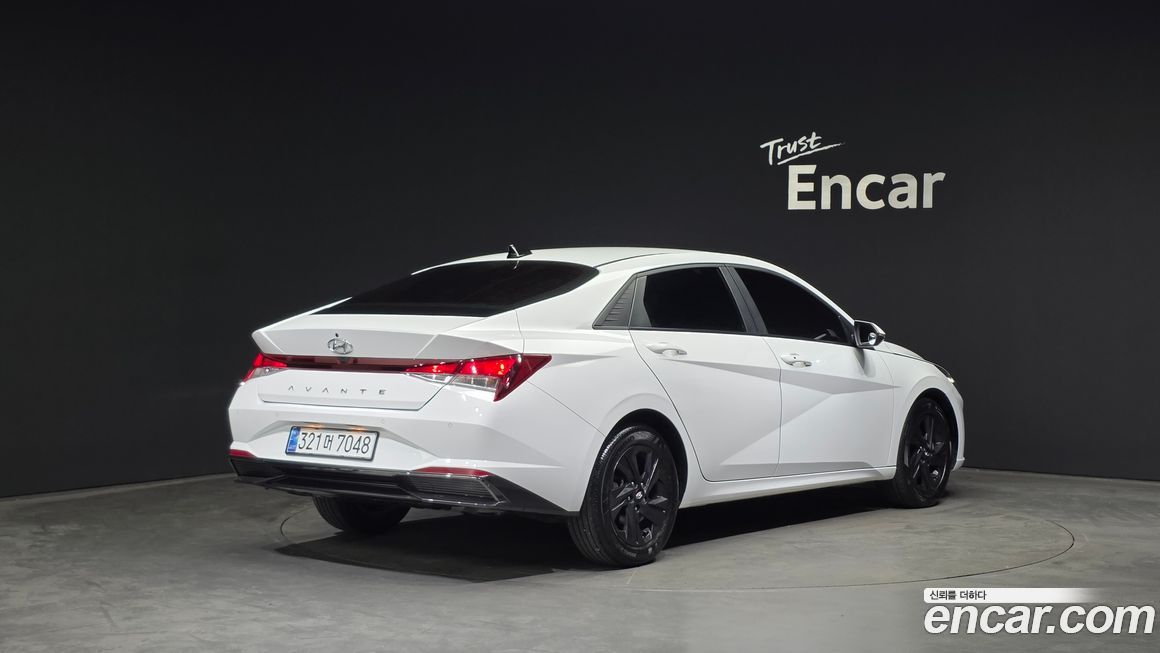 Hyundai AVANTE 2021