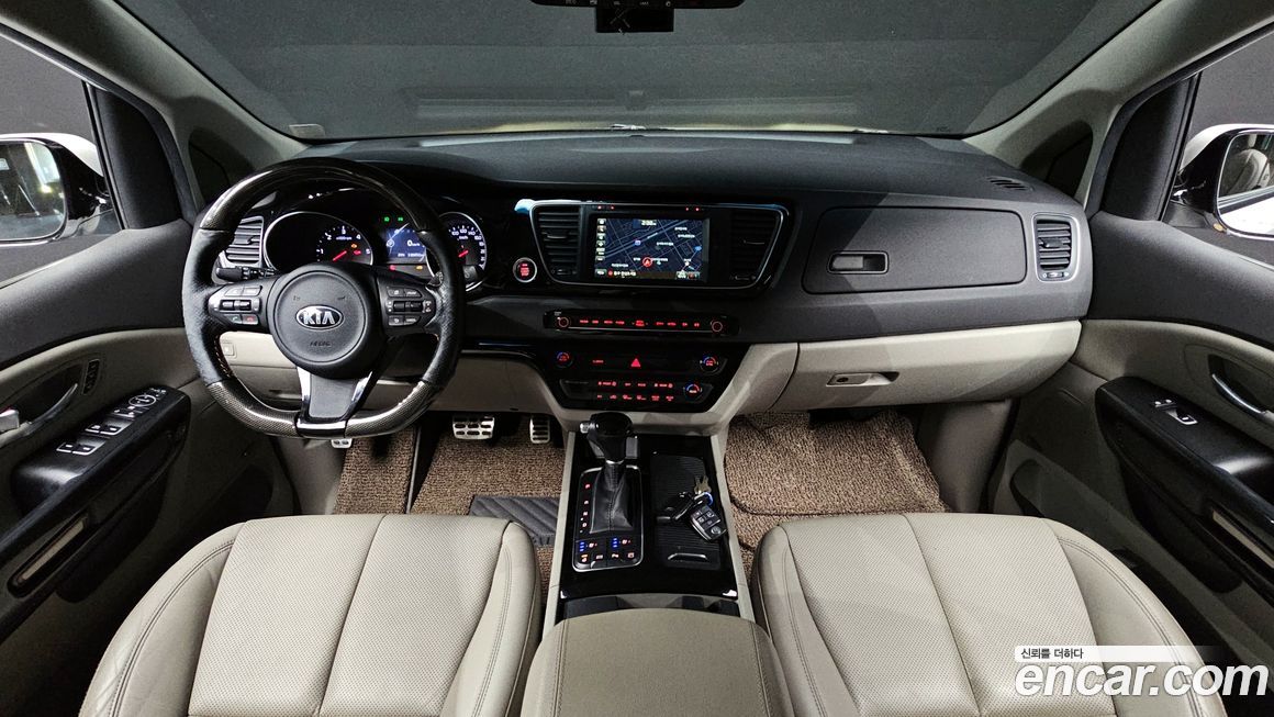 Kia Canival 2015