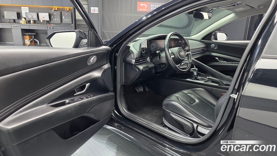 Hyundai AVANTE 2021