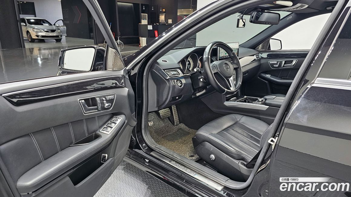 Mercedes-Benz E-Class 2016