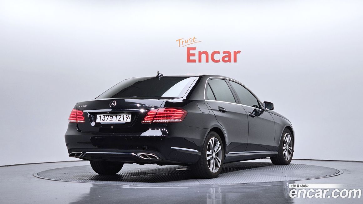 Mercedes-Benz E-Class 2016