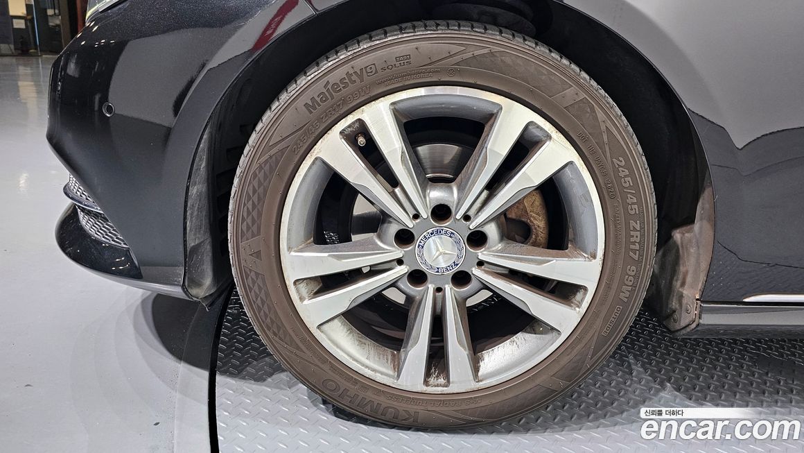 Mercedes-Benz E-Class 2016