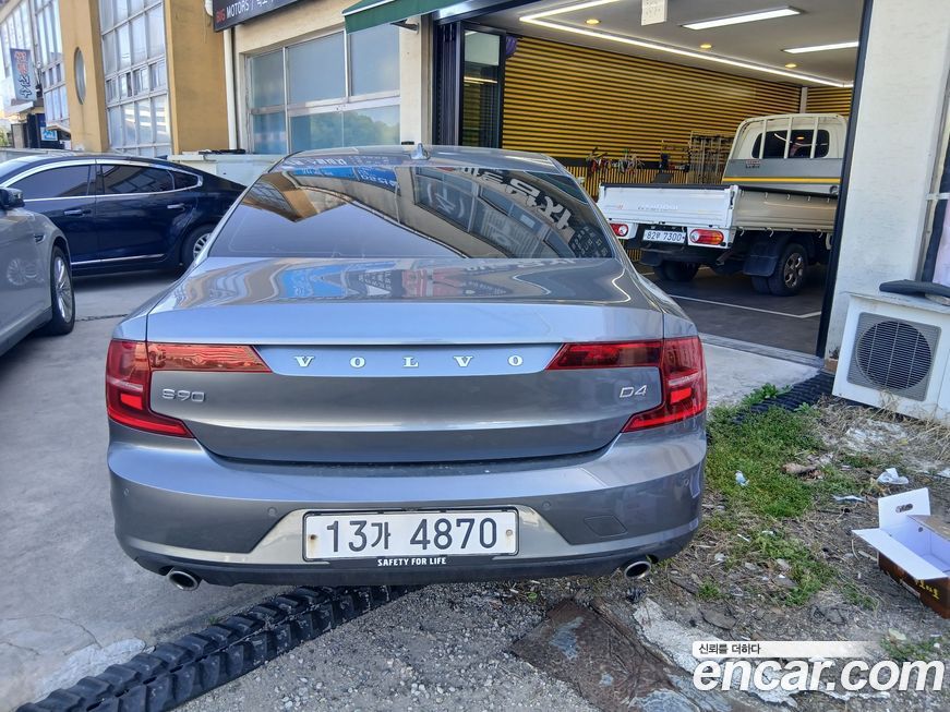 Volvo S90 2018