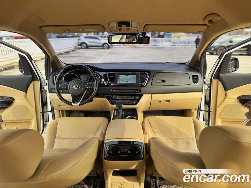 Kia Canival 2019