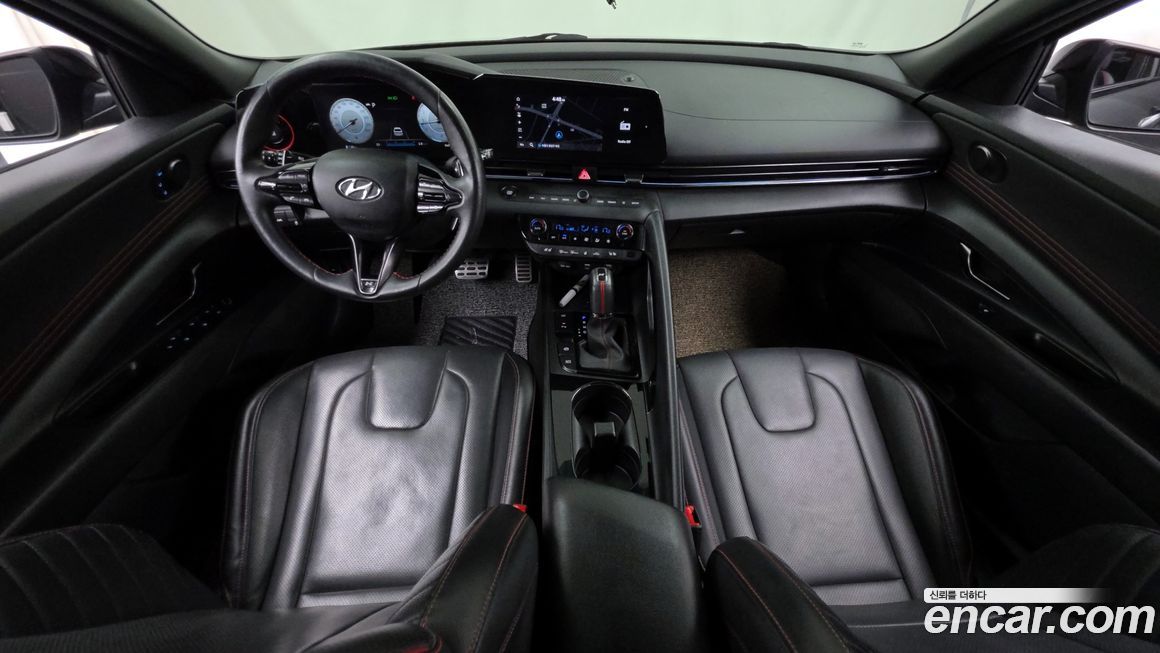 Hyundai AVANTE 2021